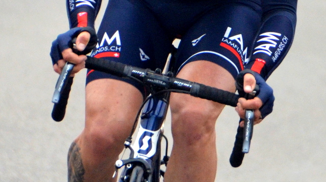 Hand numbness store cycling road bike