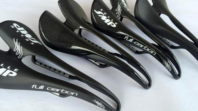 Saddle in cycle outlet