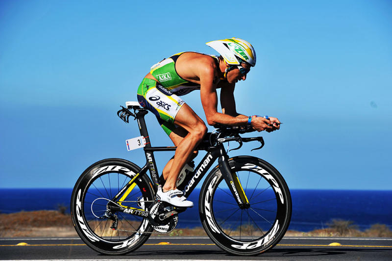 Training in hot conditions: Aerobic fitness adaptations