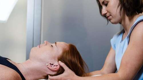 What’s the difference between an osteopath and a physiotherapist?
